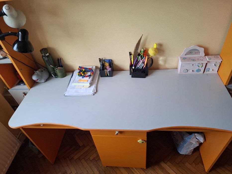 Vand mobilier camera copii