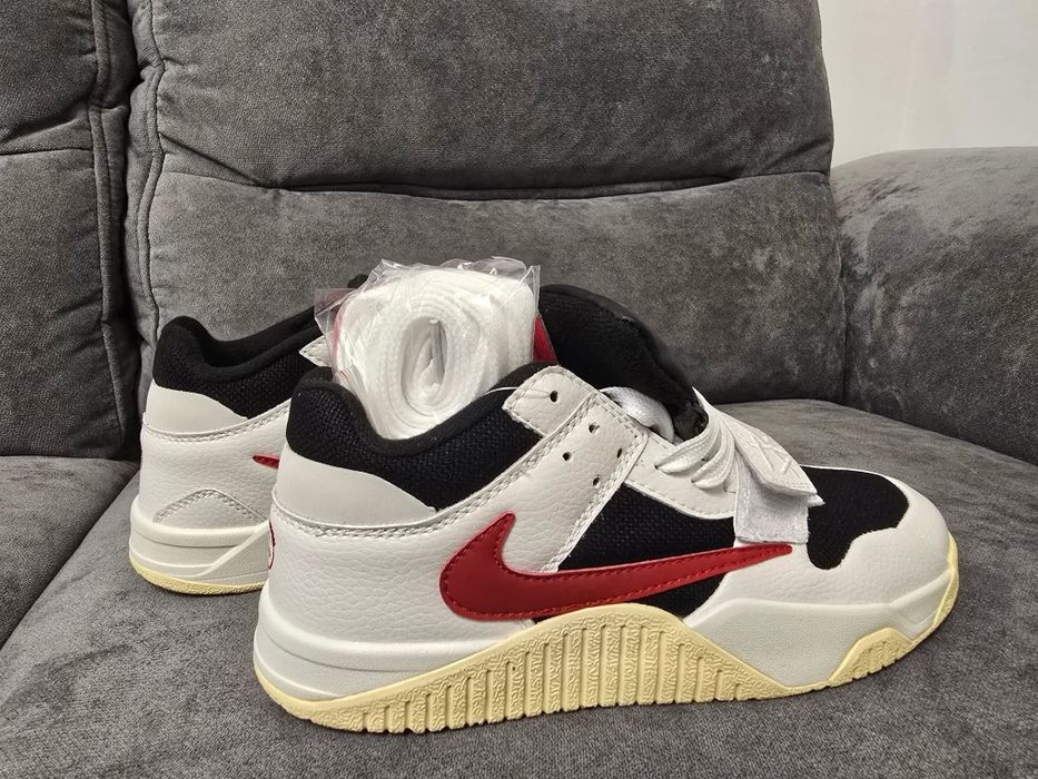 Jordan Travis Scott nr 37 38 39 preț 400 lei