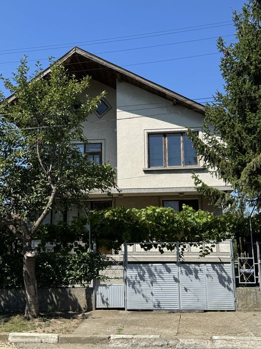 Продава се Къща в с. Щръклево, Област Русе - 480 кв.м за 311 €/кв.м - Снимка #1