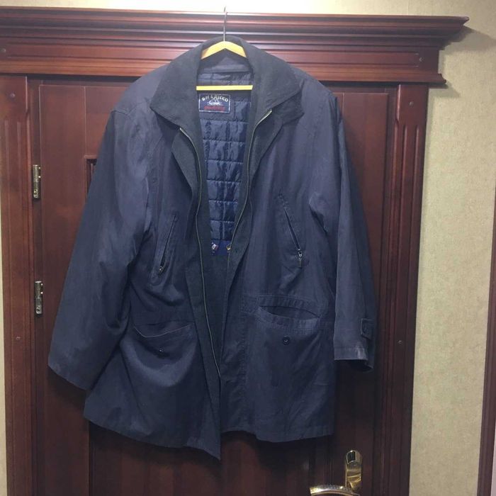Куртка плащ темно-синего цвета с подкладкой итальянская