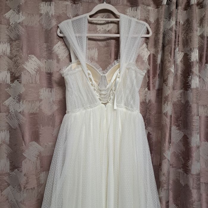 Vand rochie mireasa. Marimea 38.
