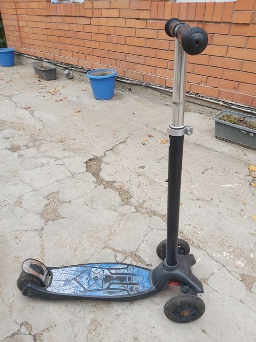 Продам детский  самокат