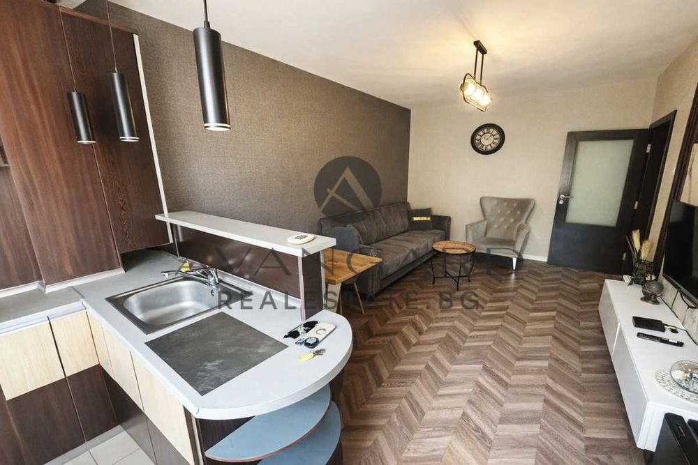 Продава се Двустаен апартамент в Пловдив, Кършияка - 50 кв.м за 2700 €/кв.м - Снимка #3
