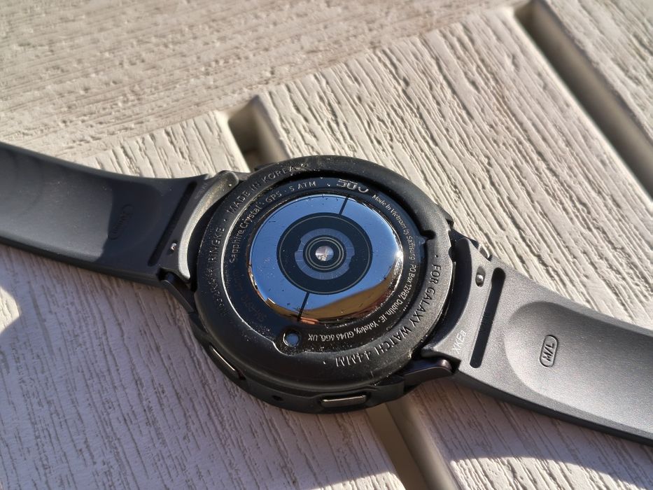 Samsung Galaxy Watch 5 – отлично състояние, пълен комплект