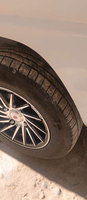 R13 Vossen diska baloni bilan sotiladi