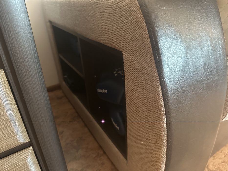 диван угловой