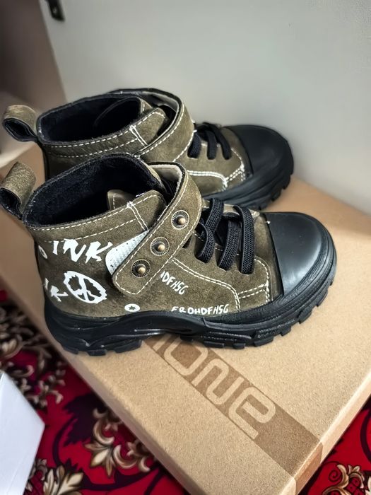 Женский туфли  и детская обувь