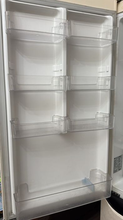 Холодильник LG 190см