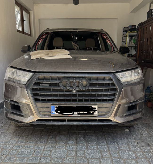 AUDI Q7 3.0T Supercharger (Без челно стъкло и табло)