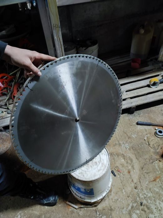 Пильный диск по дереву