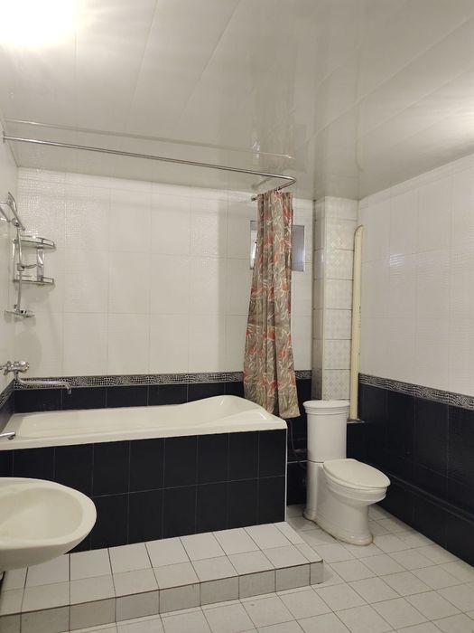 Срочно Сдаётся циалковиский 2-этажный учаска 7-комн 4-сан сауна бассей