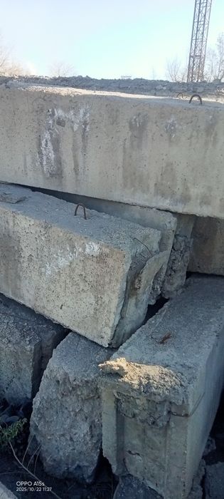 Продам блоки фундаментные в идеальном состоянии