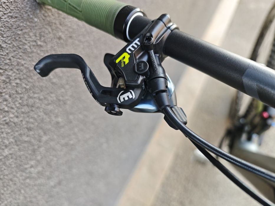 Карбонов Електрически Велосипед 29 Cube  750Wh Bosch CX Smart System