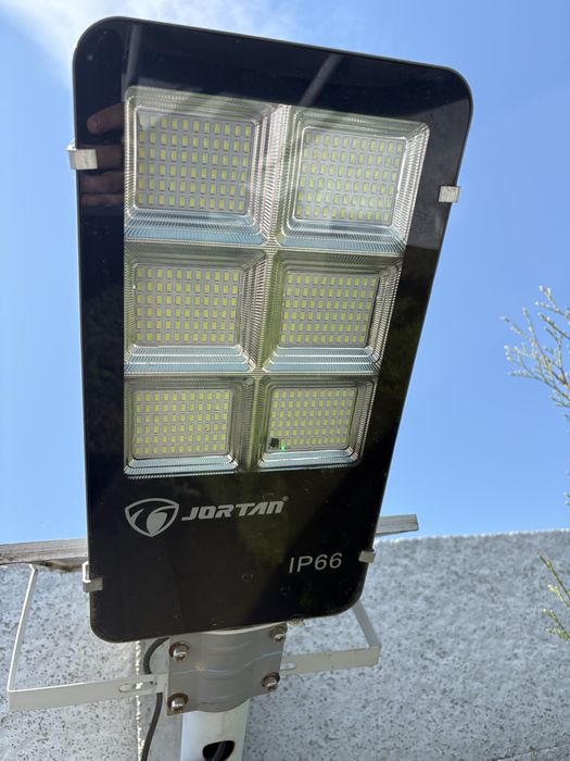 Lampa stradala incarcare solara Jortan 400W