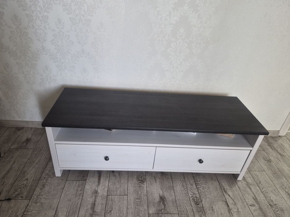 Тумба под телевизор