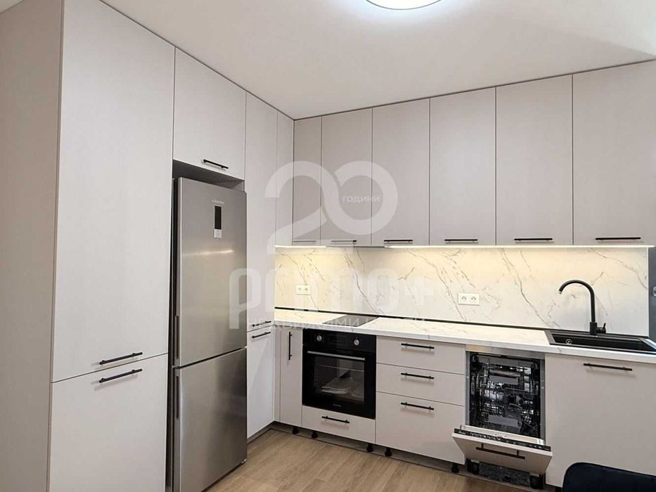 Дава се под наем Тристаен апартамент в София, Витоша - 120 кв.м за 1000 € - Снимка #7