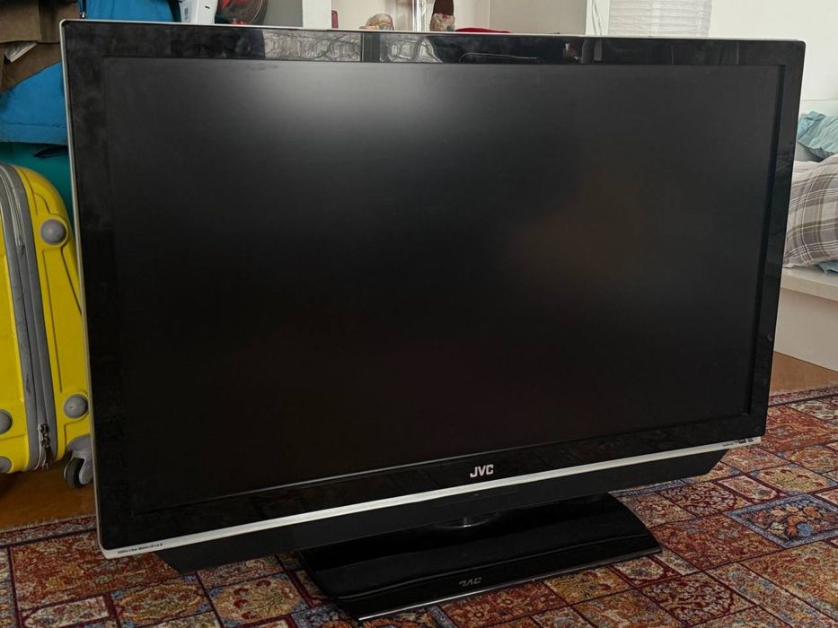 Телевизор JVC LT-42V80BU