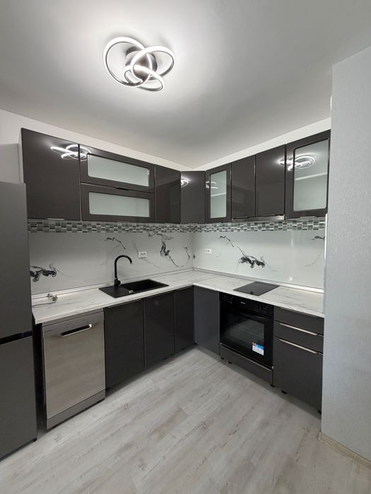 Apartament 2 camere bloc nou, centru