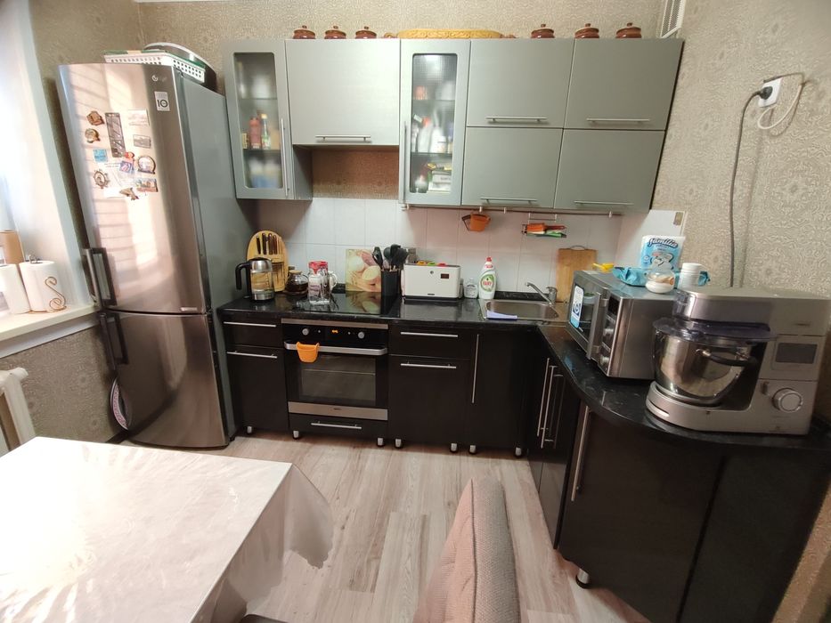 Продается 4-комн (9-41, 4 эт)