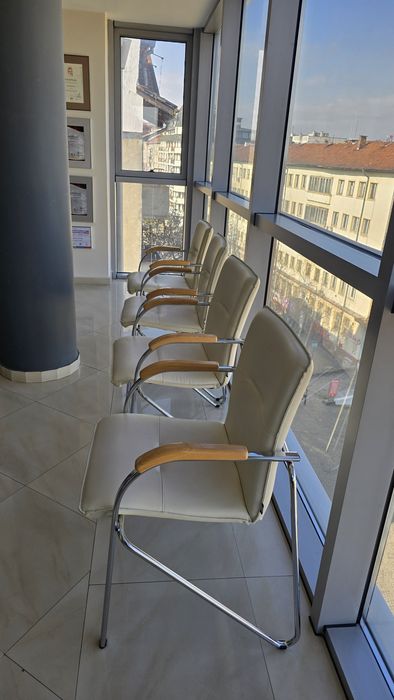 Конферентни столове и маса