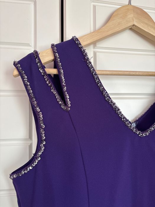 Дамска рокля - средна дължина