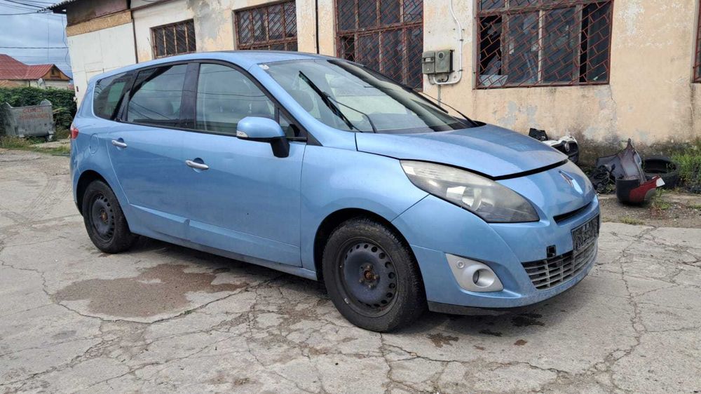 Dezmembrez Renault Scenic 3 1.4 16v TCE H4J700 an 2009
