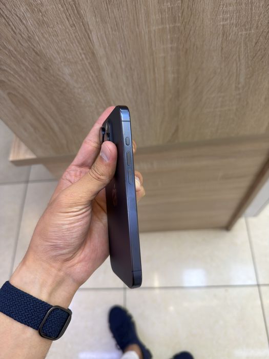 iPhone 15 pro с гарантией