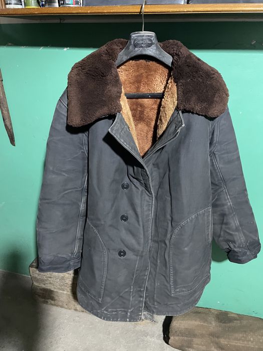 Продам куртку меховую .