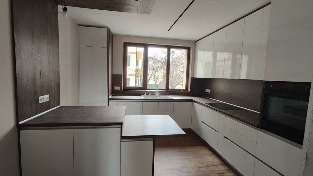 Кухни по индивидуален проект