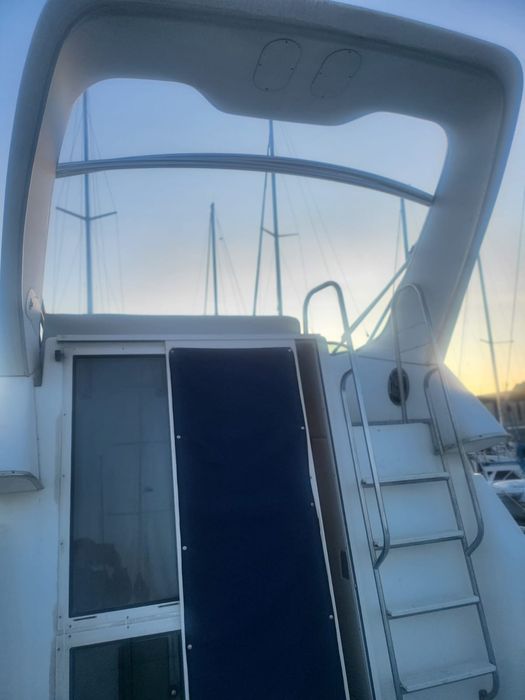Ambarcatiune Flydbrige 2858 Lux Ciera Mercruiser 350 MPI 220 ore