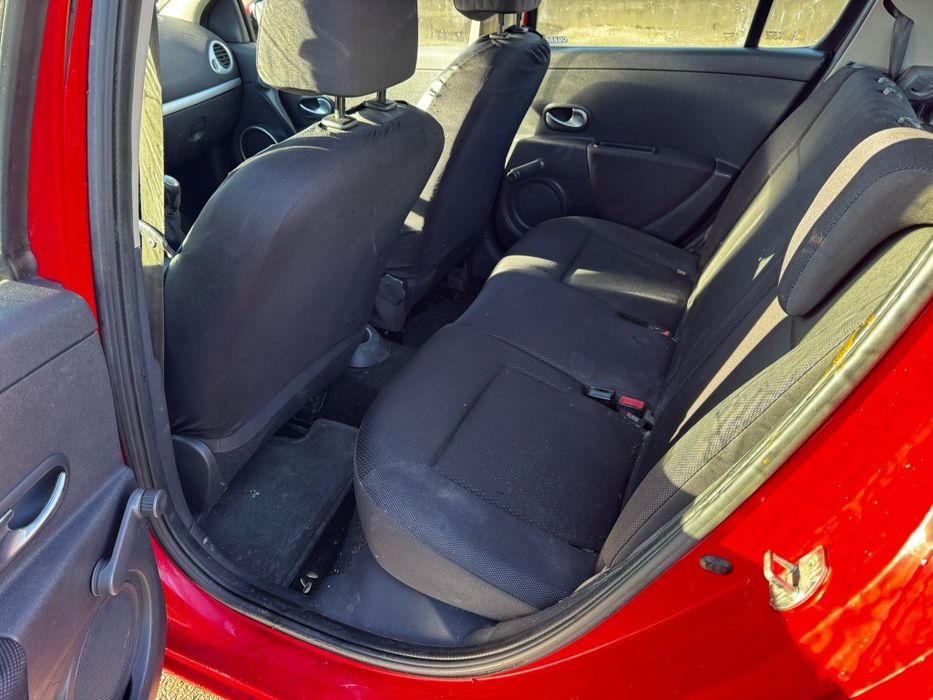 Se vinde Renault Clio 3 2007 1.5 dci
