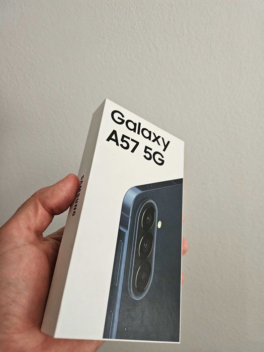 Samsung Galaxy A57 128 gb nou la cutie.