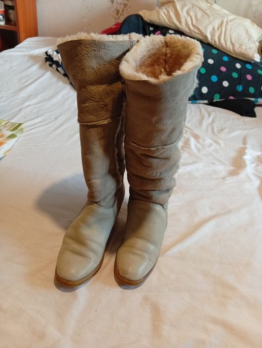 Дамски ботуши от естествена агнешка кожа с вълна,