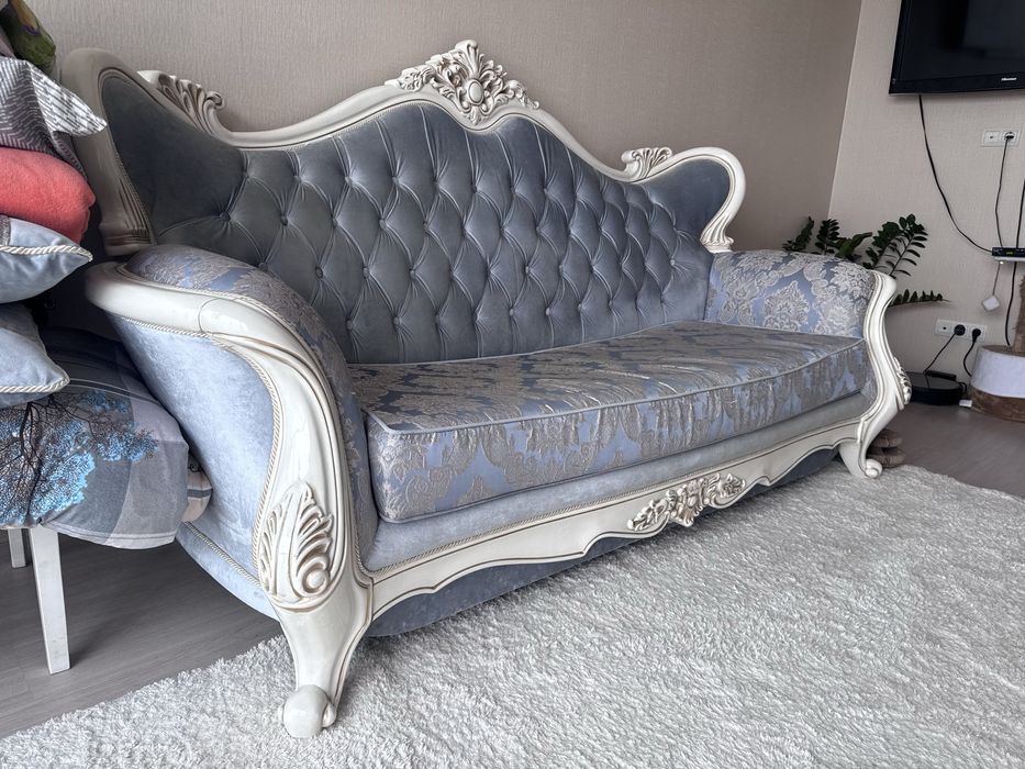 Продам стильный диван