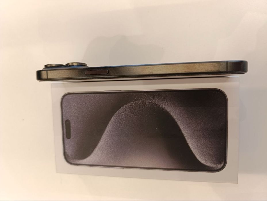 iPhone 15 Pro Max 256GB Black sim/esim ideal