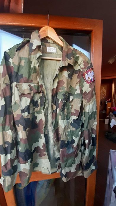 Продавам военна риза М 89-Югославия