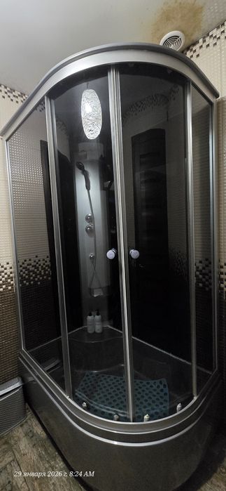 Продам душевую кабину б/у