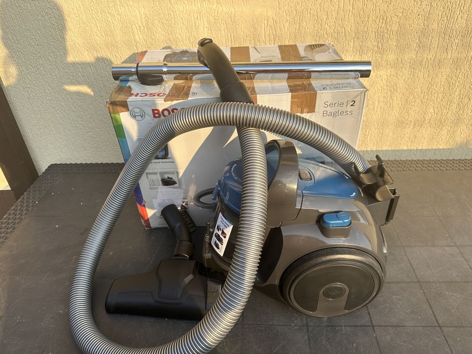 Aspirator Bosch serie 2 bagless