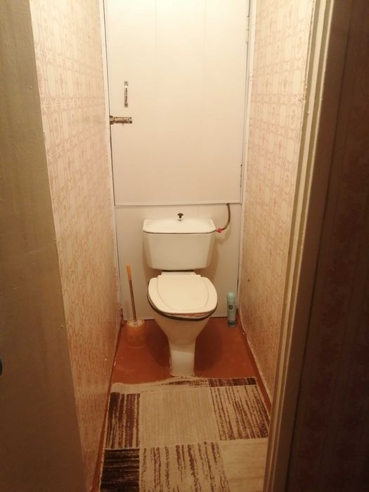 3 комн. (около 80 КВ. М) на 2 этаже Франция.  Кадышева 2 мин