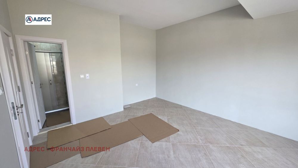 Продава се Тристаен апартамент в Плевен, Дружба 3 - 64 кв.м за 1485 €/кв.м - Снимка #1