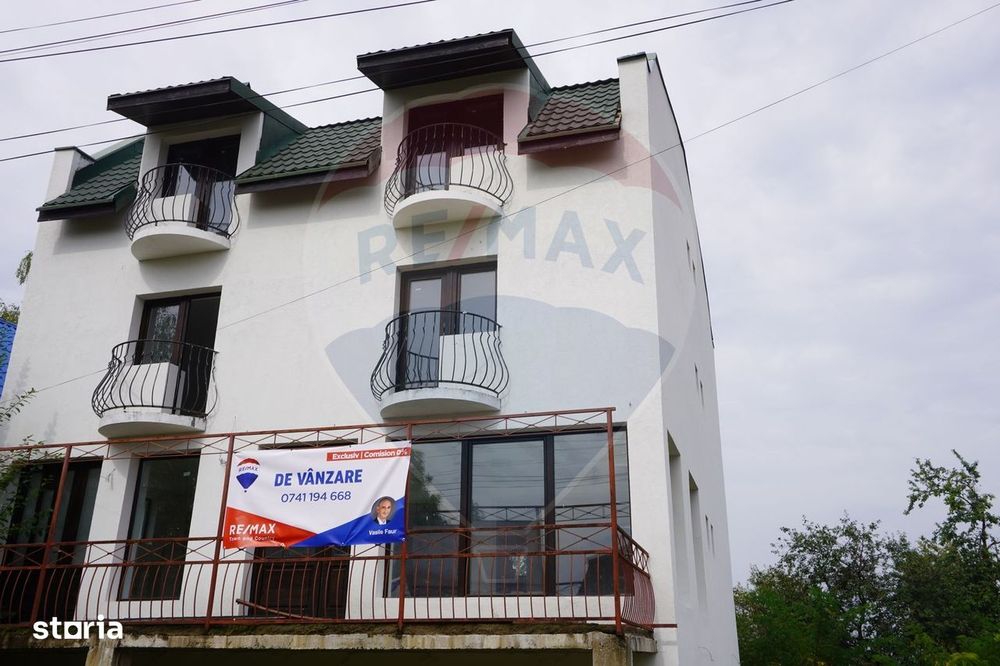 Pensiune cu 10 camere de vânzare/ Ocna Șugatag