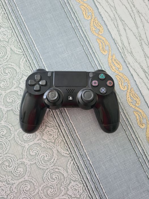 Ps4 pro 1tb продам