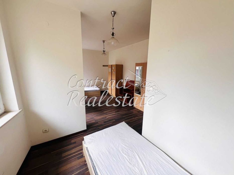 Тристаен Полуобзаведен Лятно кино тракия !