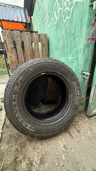 Продам шины 3 штуки