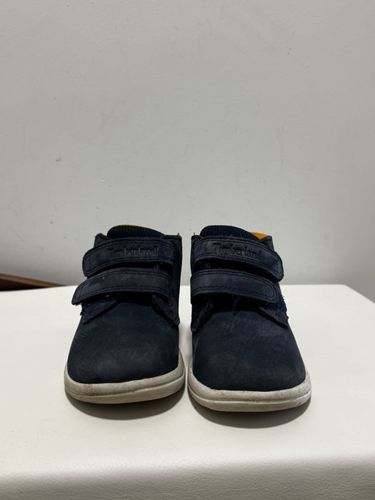 Продам осенние ботинки Timberland