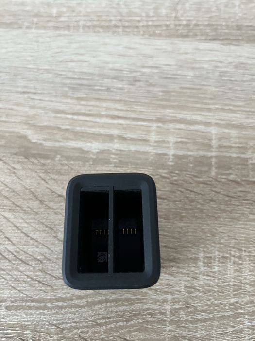 GoPro Hero 6 + Dual Charger + prinderi
