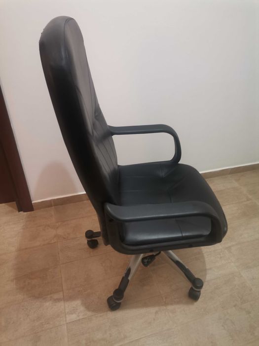 Офис столове 2бр...