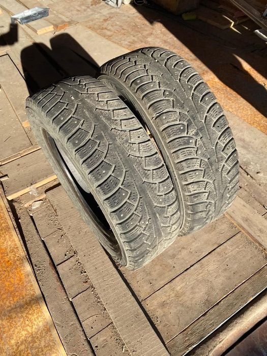 Продам пару зимних шин