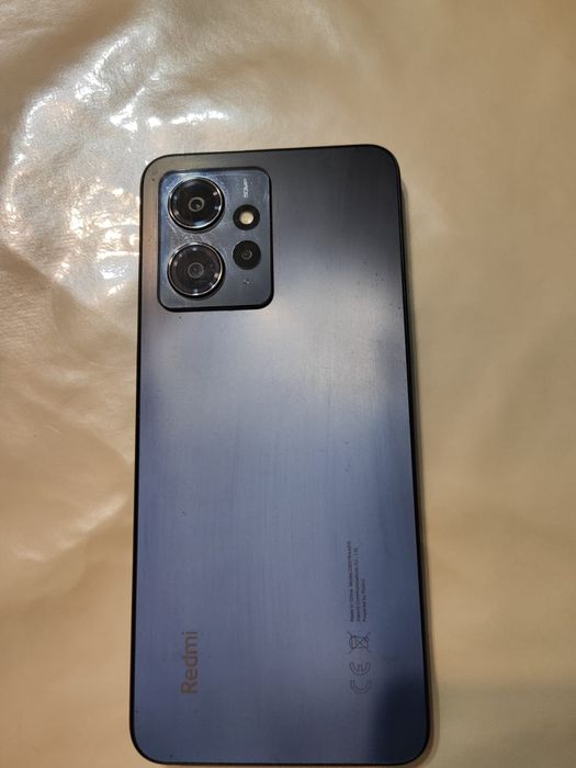 Телефон Redmi Note 12