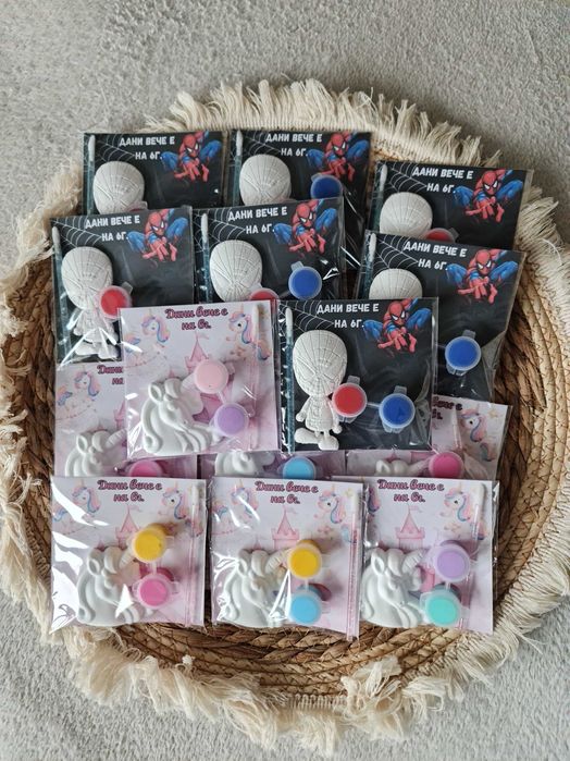 Комплекти за оцветяване-почерпка за детска градина,подаръци за гости